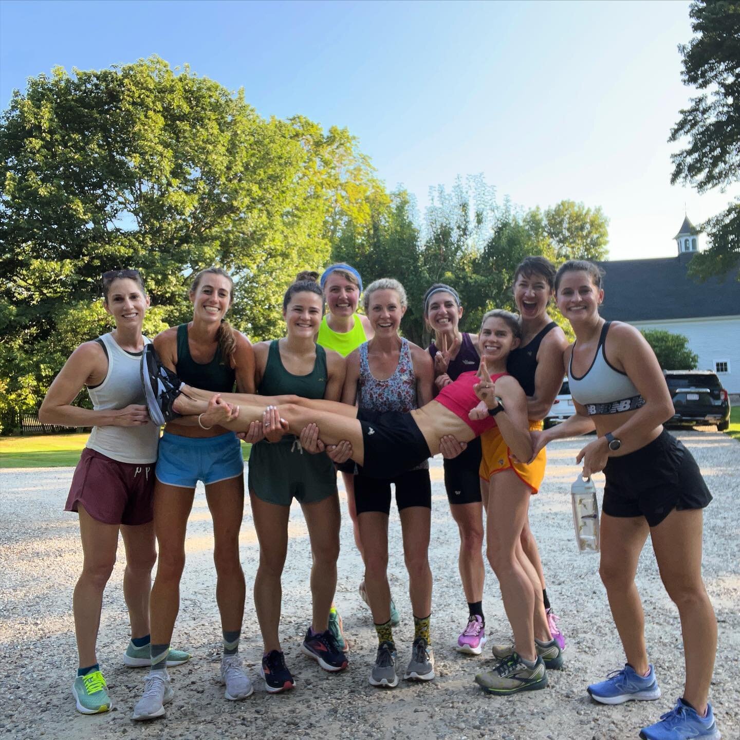 We missed the magic of @sirwaltermiler weekend (haven&rsquo;t yet heard how t-shirt sales went) to celebrate with @enspencer 👰&zwj;♀️

Anything better than joining the bride for an early morning pre-wedding run with the gals??