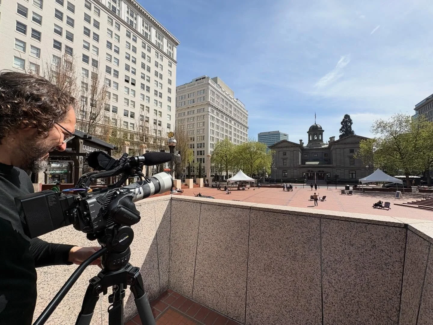 FHF have landed in Portland!

We spent our first day capturing b-roll across the city and finished with a visit to Powell&rsquo;s, the world&rsquo;s largest independent bookstore.