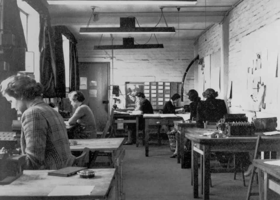 From 17th century Swedish theatre to WWII codebreaking:Spotlight on the FHF team’s own family histories