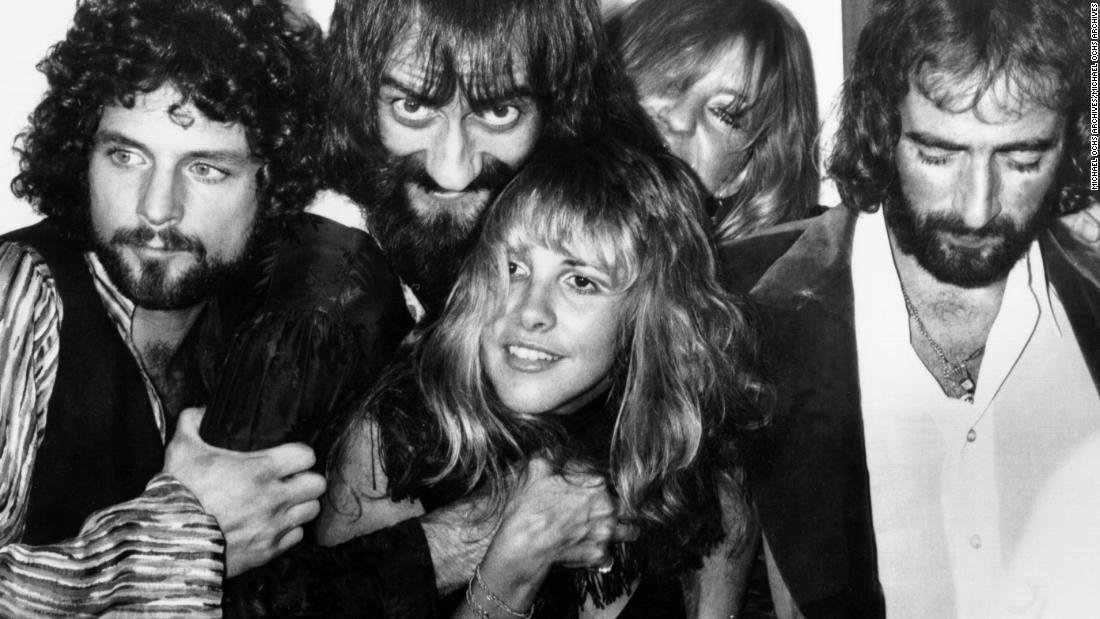 How Fleetwood Mac Makes A Song