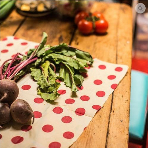 Beeswax Food wrap workshop: Reduce single use plastic in your home with NY Textile Lab on Sat 3/9!  In this community workshop, you'll paint with natural  dyes onto cotton muslin scraps and learn how to coat it with beeswax! $20 fee to make three uni