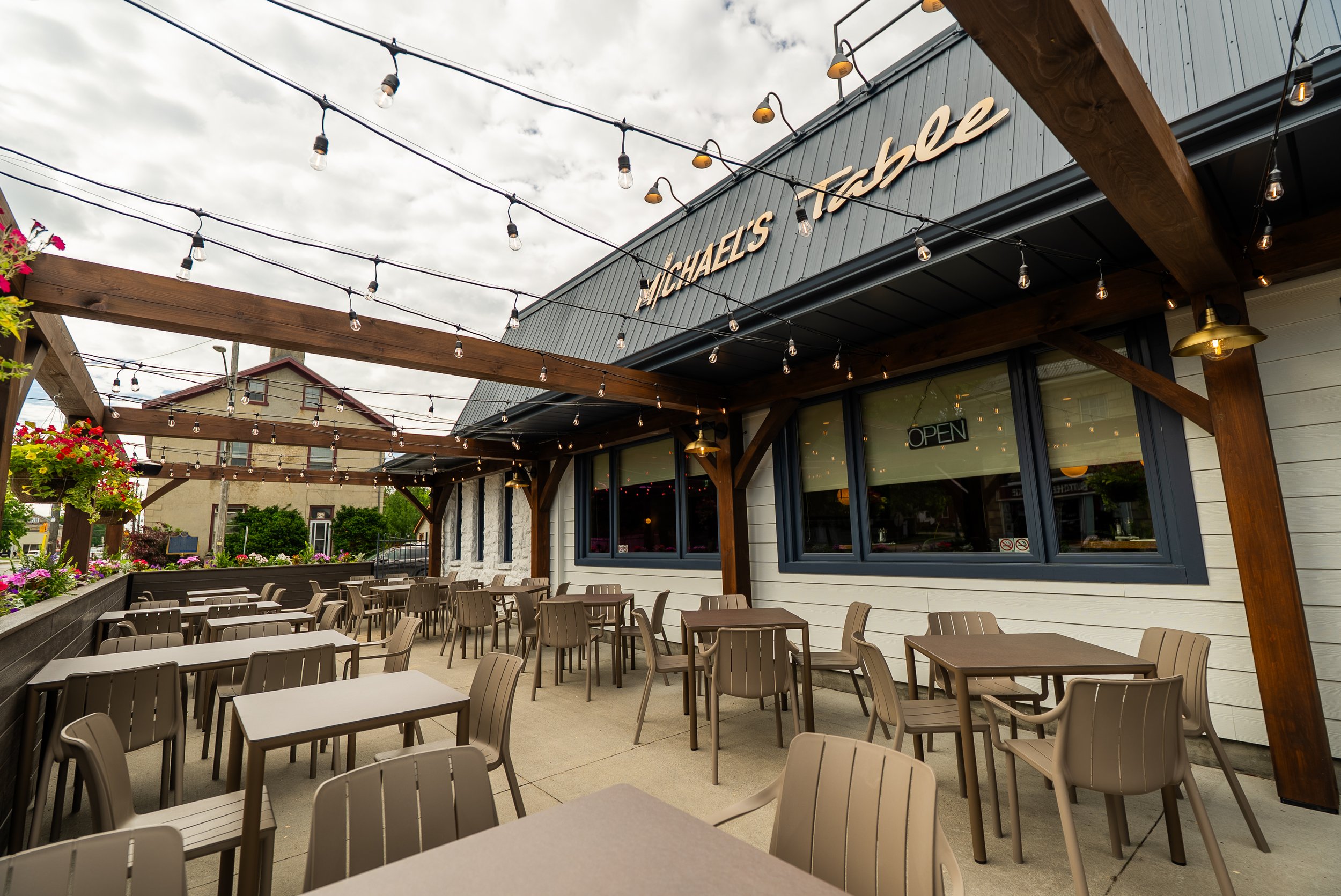 Exterior - Seating.jpg