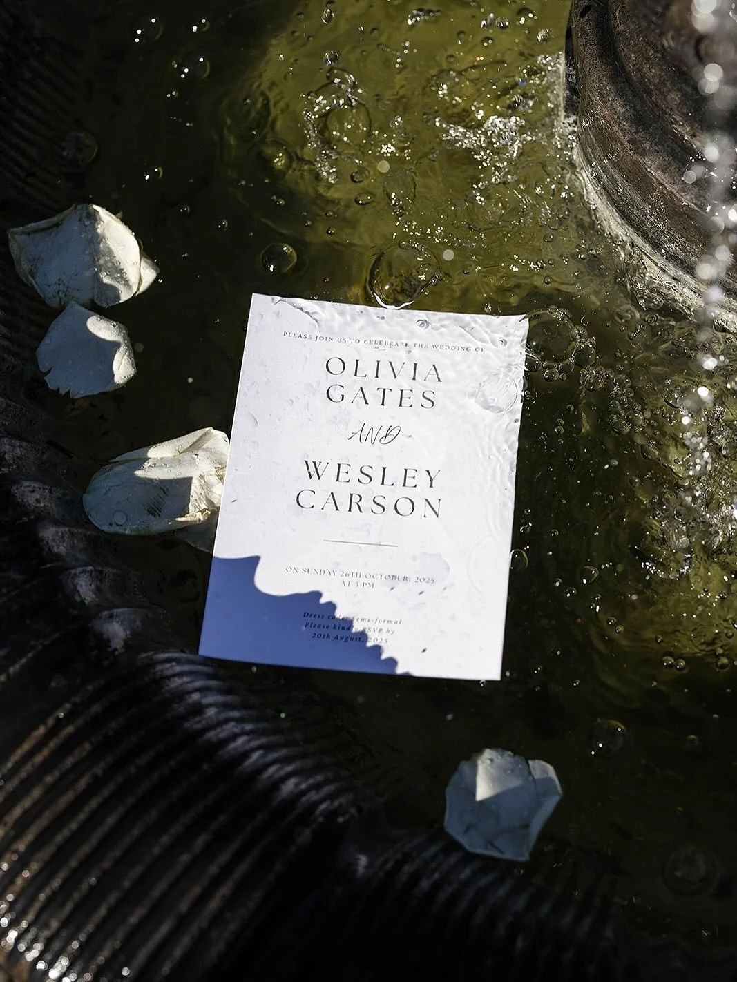 Sometimes it&rsquo;s just about the details 🫶🏽 also it&rsquo;s super fun when the bride says I can destroy an invite, thanks Olivia!