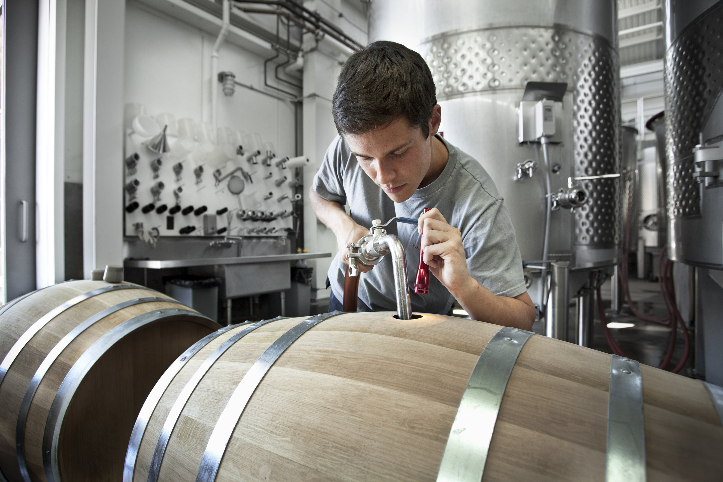 paulhobbswines_barrelfillingcloseup.jpg