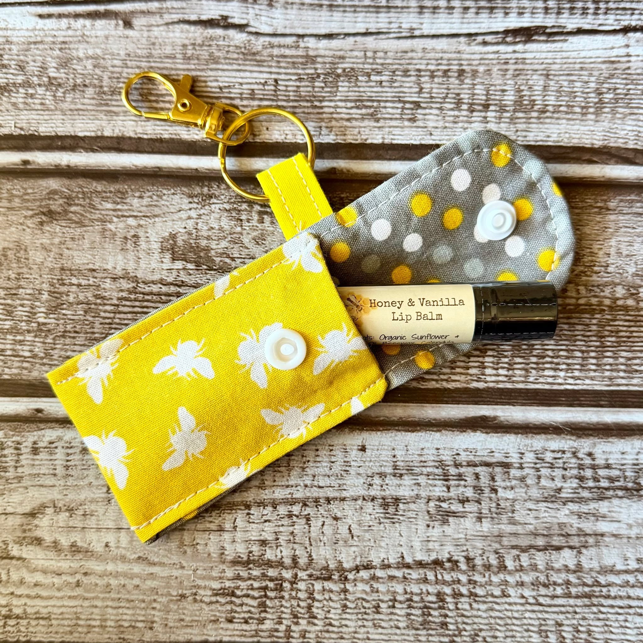 💋 Never lose your lip balm again!
Our new handcrafted lip balm holders are made from upcycled fabric scraps 🌿♻️
Each one comes with a keychain clasp, perfect for your purse, backpack, or keys.
Cute, practical, and planet-friendly 💚

#UpcycledFabri