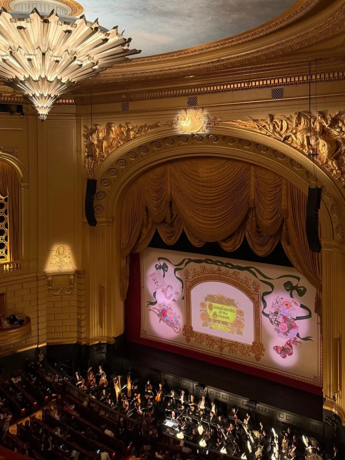 Wishing you all a wonderful holiday season from the kcpr team ☺️🩷