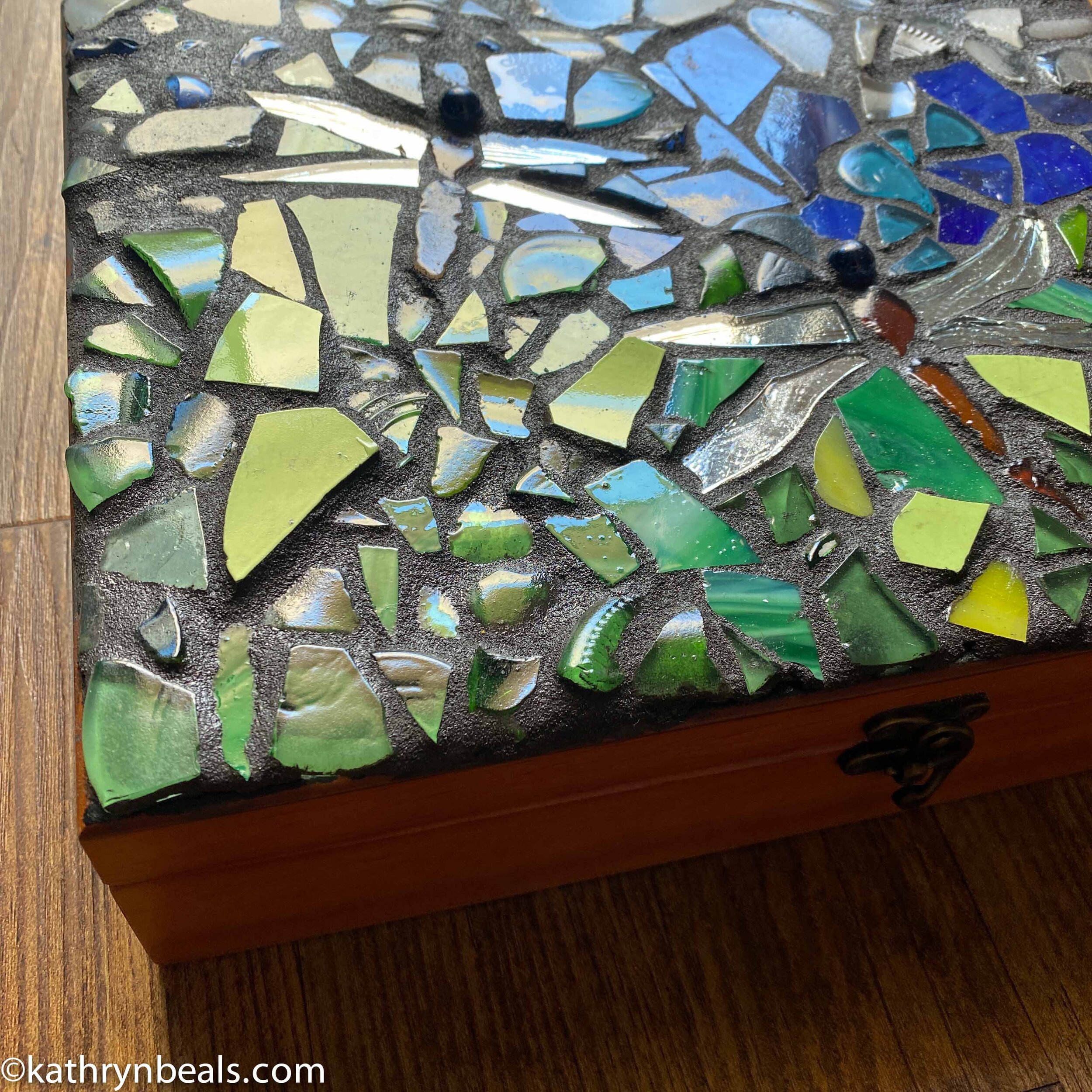  WEBEEDY Make 2 Dragonfly Glass Mosaic Kit Creativity