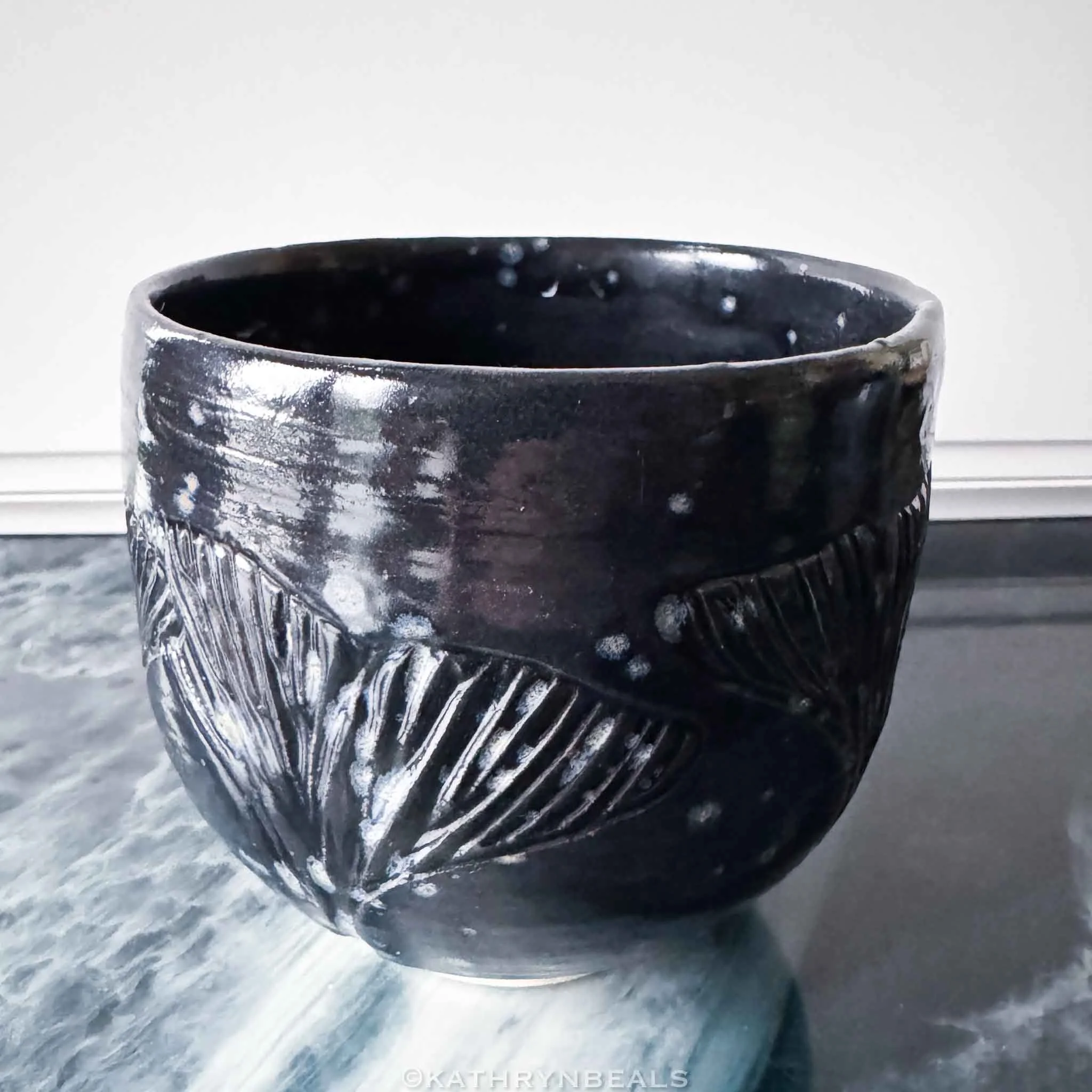 Black Ginkgo Vessel
