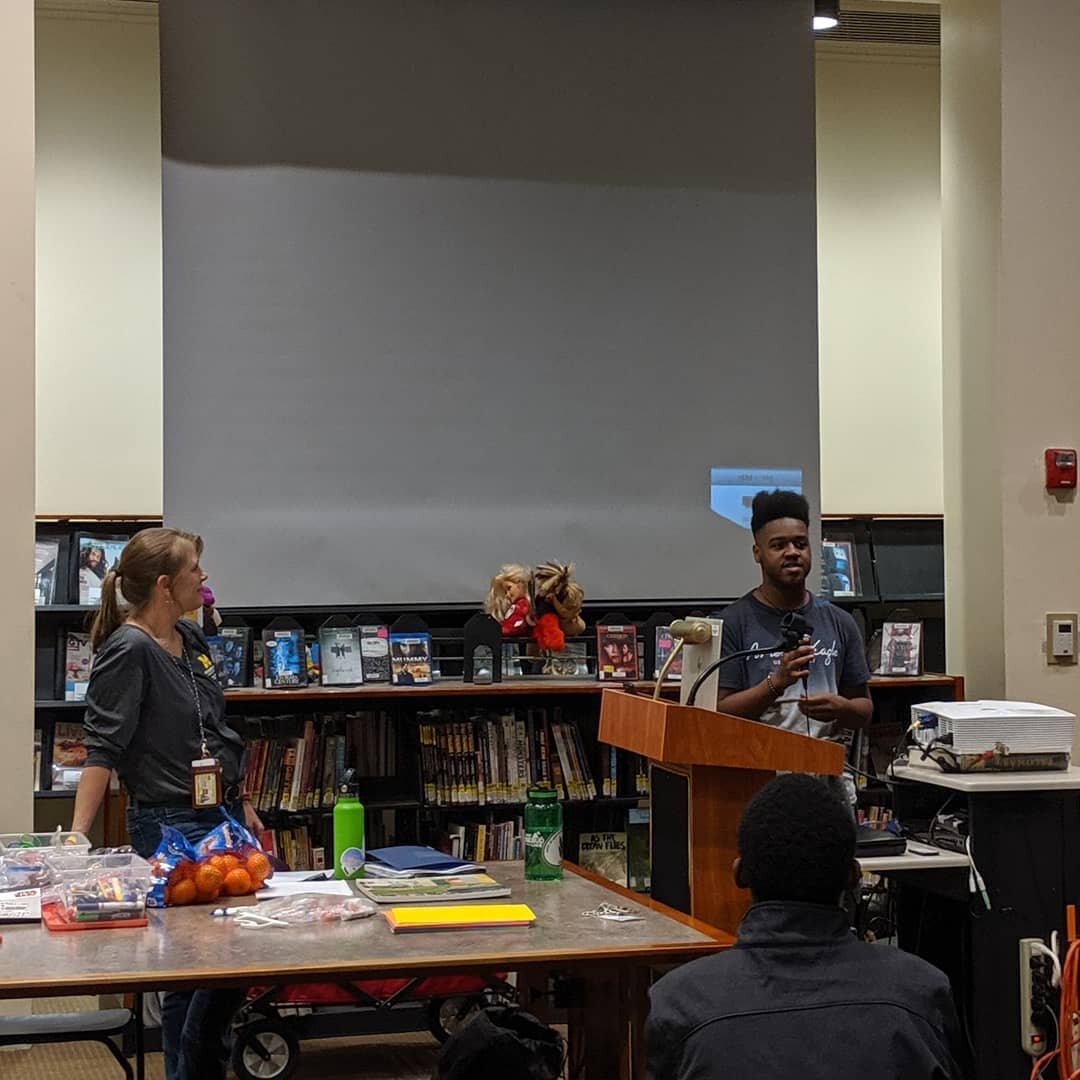 YDL Teen STEAM Cafe. Talking about mental health with Lisa Anderson from UMHS Regional Alliance for Healthy Schools (RAHS). Amazing leadership from the teen interns! #ydlteensteamcafe