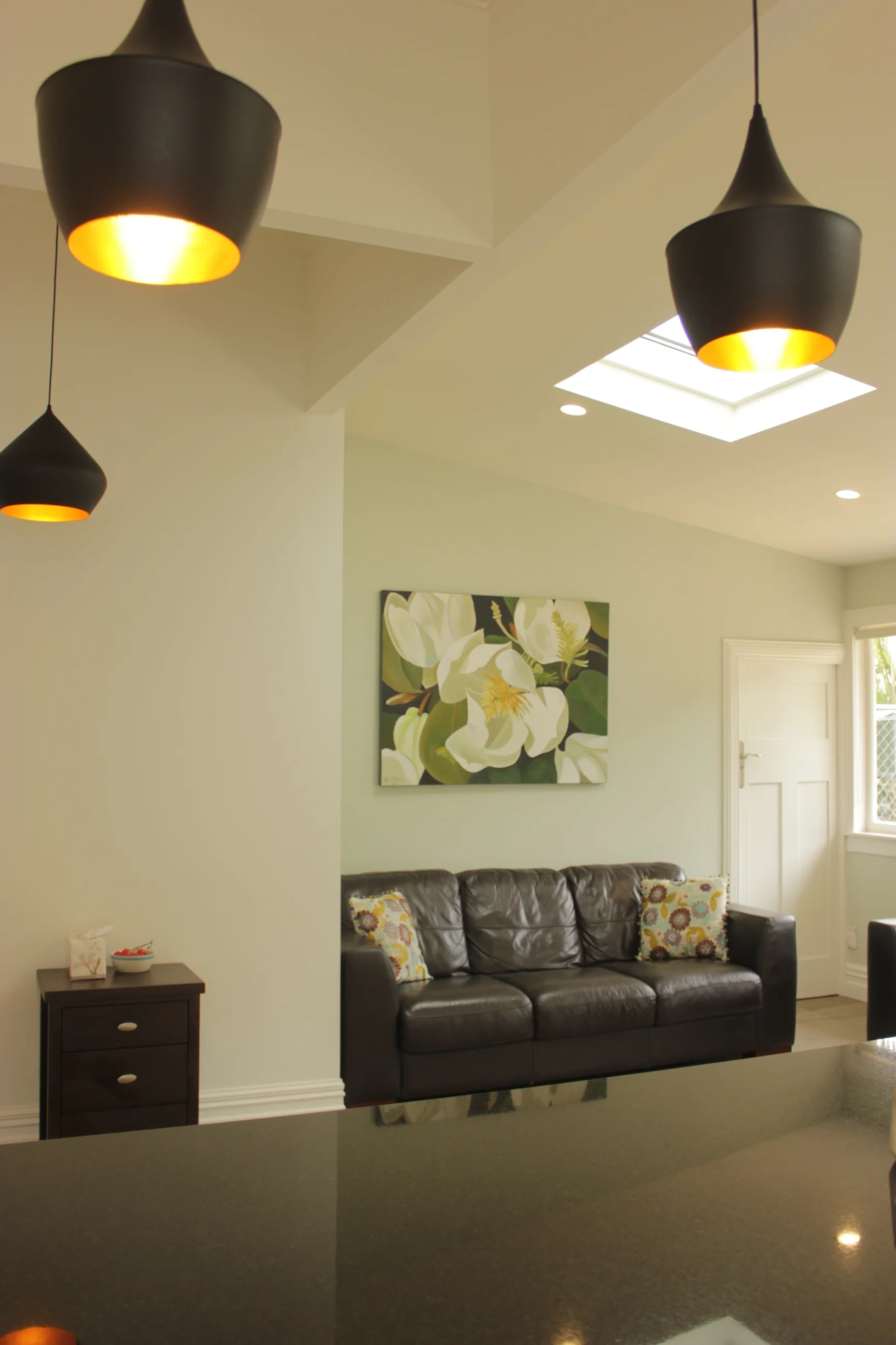 i-renovate lounge renovations1.JPG