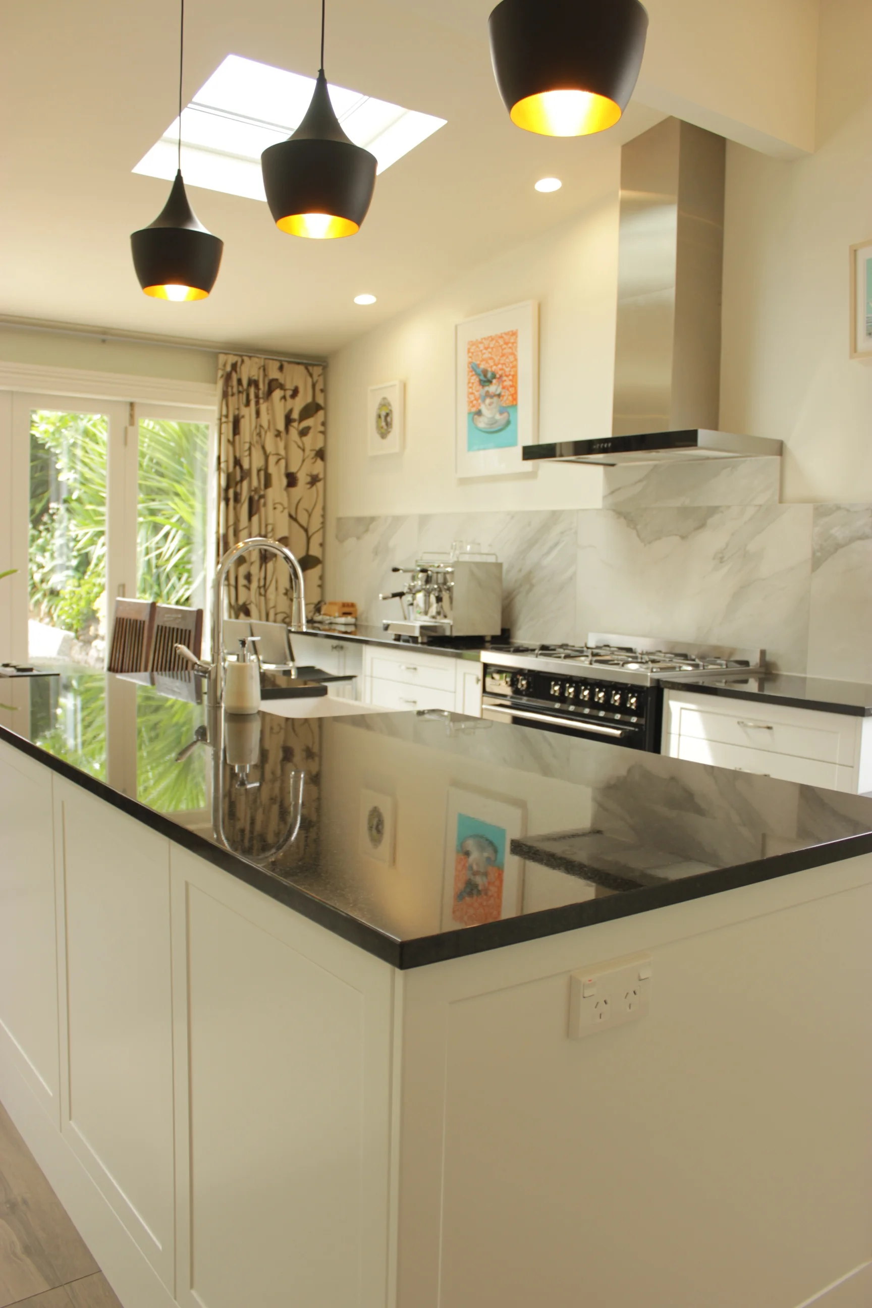 KITCHEN RENOVATION  Features:&nbsp;Custom Cabinetry, Engineered Stone Workbench, Sunken Sink, Fitted Splashback