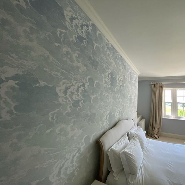Wow! Absolute beautiful @cole_and_son_wallpapers Fornasetti Nuvole al Tramonto wallpapers installed this week by our expert paper hangers. It&rsquo;s a work of art! #interiors #decoration #wallpapers #design #cotswolds #clouds #barrington #heaven