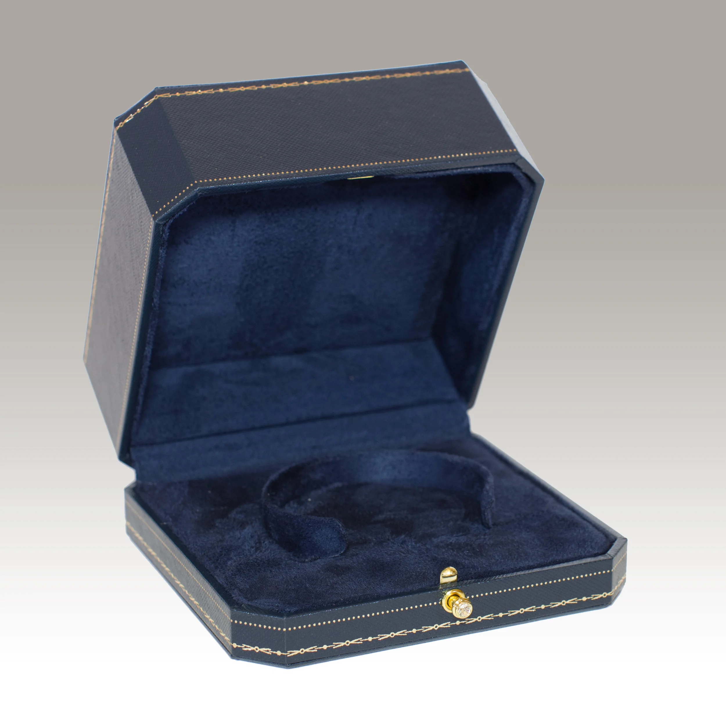 RY-108 Royale Luxury Watch Box