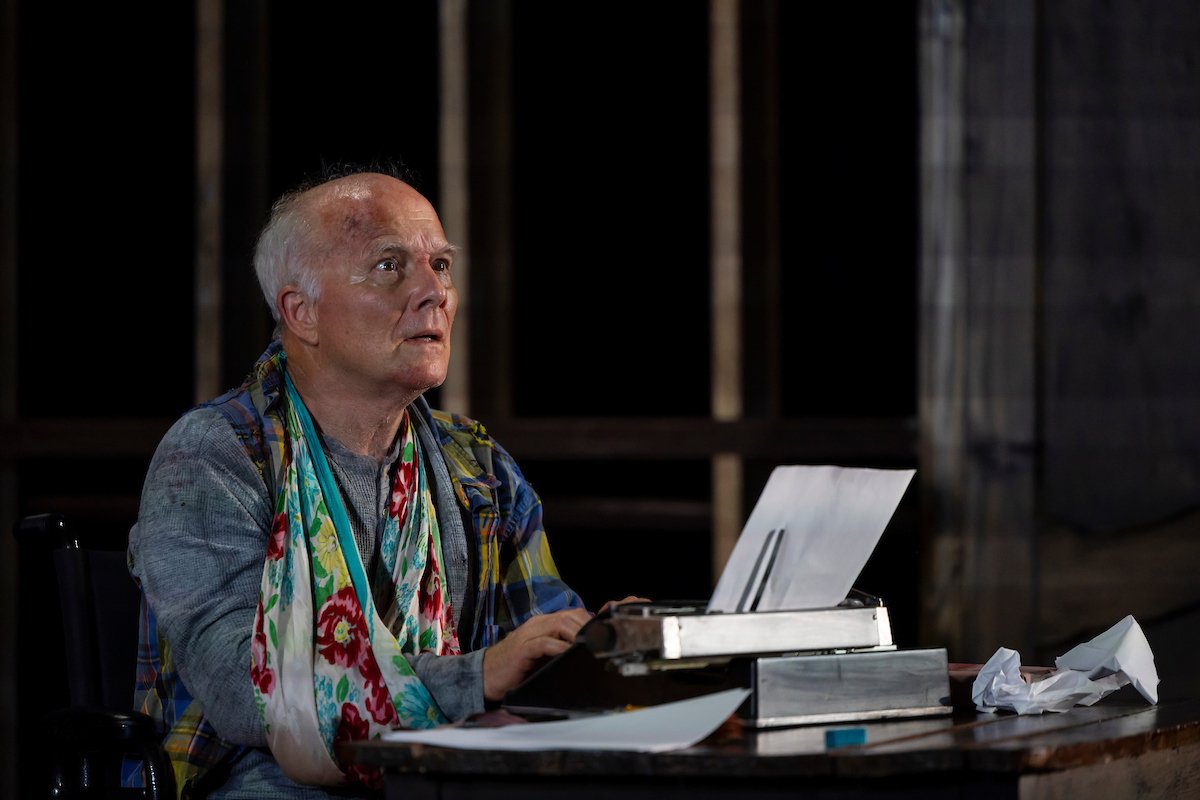 Dan Butler in Misery Dorset Thtr Festival. Photo by T Charles Erickson.jpg