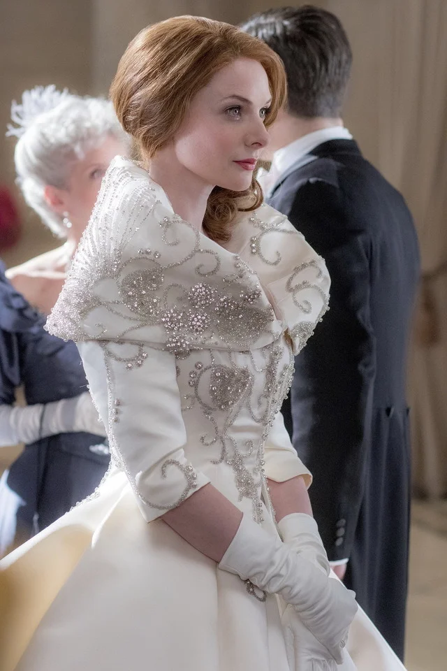 Rebecca Ferguson as jenny Lind in " The Greatest Showman" Costume designer : Ellen Mirojnick.