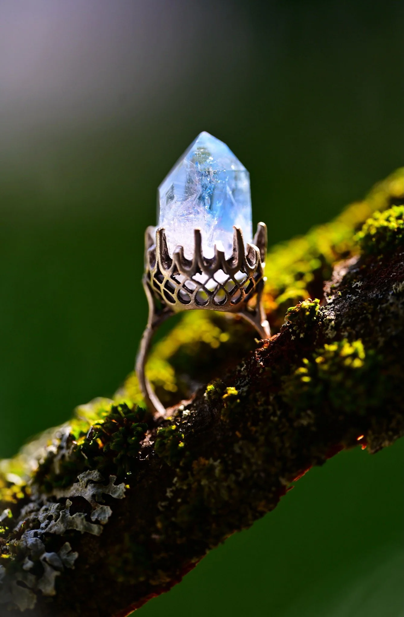 Aqua Aura Crystal Crown Antique Silver Ring