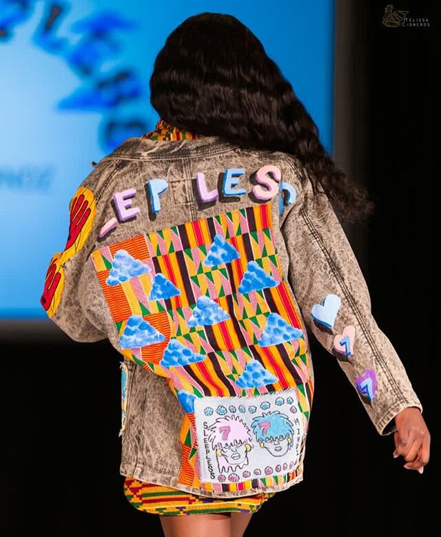 👑🖤royalty on the runway🖤👑⠀
📸@melissacisnerosphoto ⠀
model @nyroub ⠀
@afamvancouver