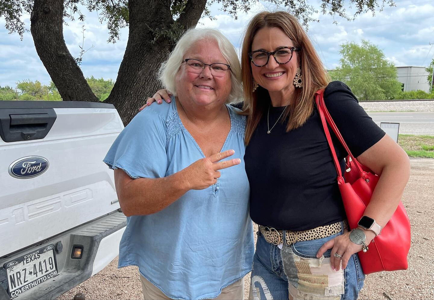 Today! Rick and I jumped in the car and headed to Leander to have lunch with this group of ladies! They have been meeting for many years, every Thursday!  @shevicenik7 reached out a few months ago about coming to share about our ministry, she had pic