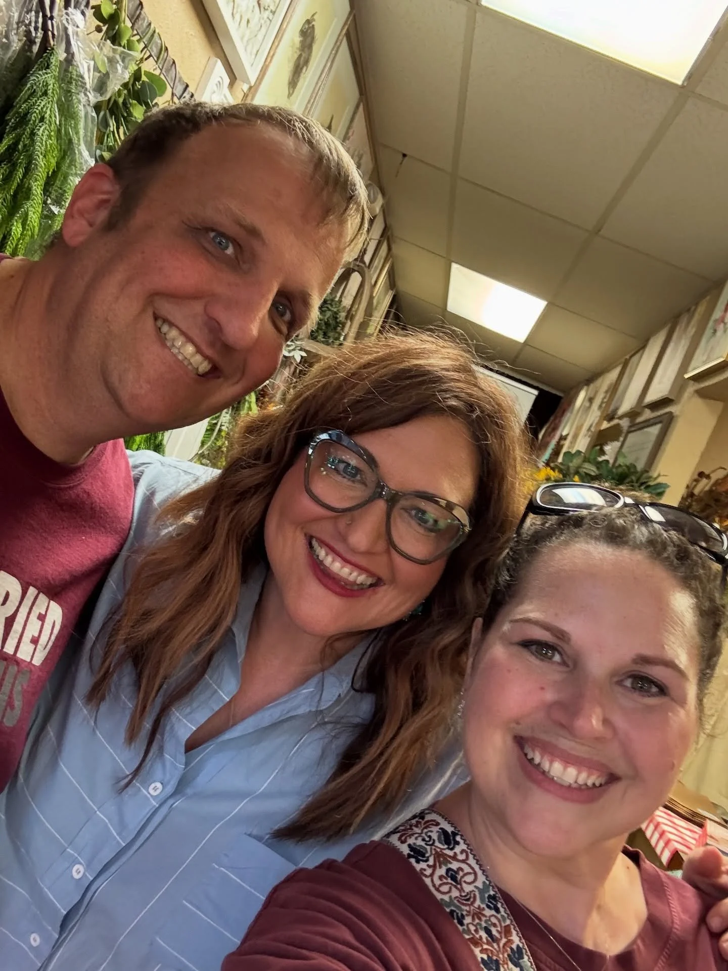 God knows I need people! He created us for community!! Lake Jackson sure knows how to SHOW UP BIG! Thanks so much for alllll the PIE LOVE and buying ALLLL THE BOOKS 🎉🎉🎉🎉!!

Thank you @tammiestouch for being such a gracious host!!!! Loved seeing e