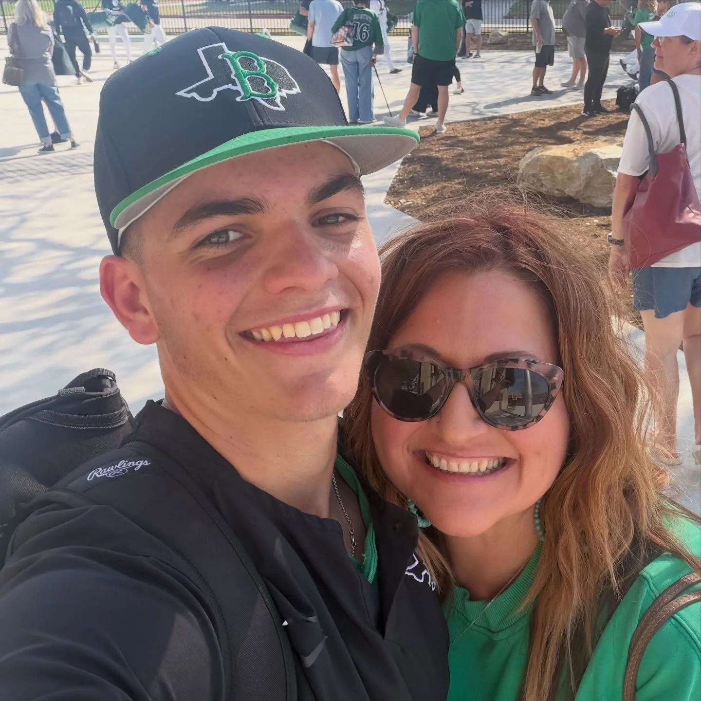 Cub Baseball ⚾ this weekend with B in Corpus Christi!  He had a fantastic outing on the mound, doing what he loves ❤️. Cubs won 3, lost 2, tied 1! 

The best boiled shrimp @surfing_crab_tx! Oh boy, that garlic butter 🧈 😍! XO, Amey

Bentley and Zech