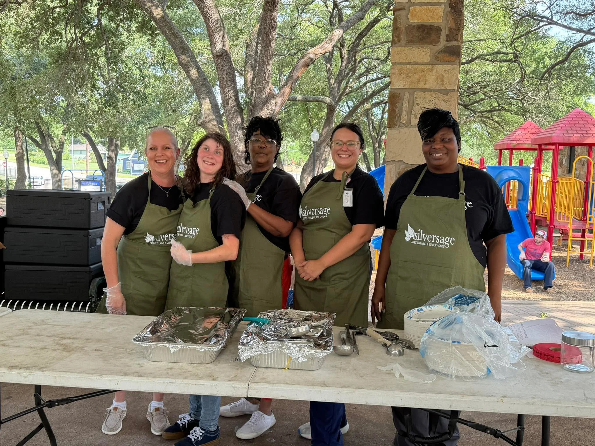 Gather n Grace Monday Family Dinner!!! And, you're invited for food, fellowship, and worship!

✨ FREE FOR ALL
✨ Come hungry
📍 Fireman&rsquo;s Park &ndash; Brenham, TX

🕠 5:30&ndash;7:00 PM
📅 Monday, May 25th

Sloppy Joe&rsquo;s 🤩 
Dessert 🍨 

Se