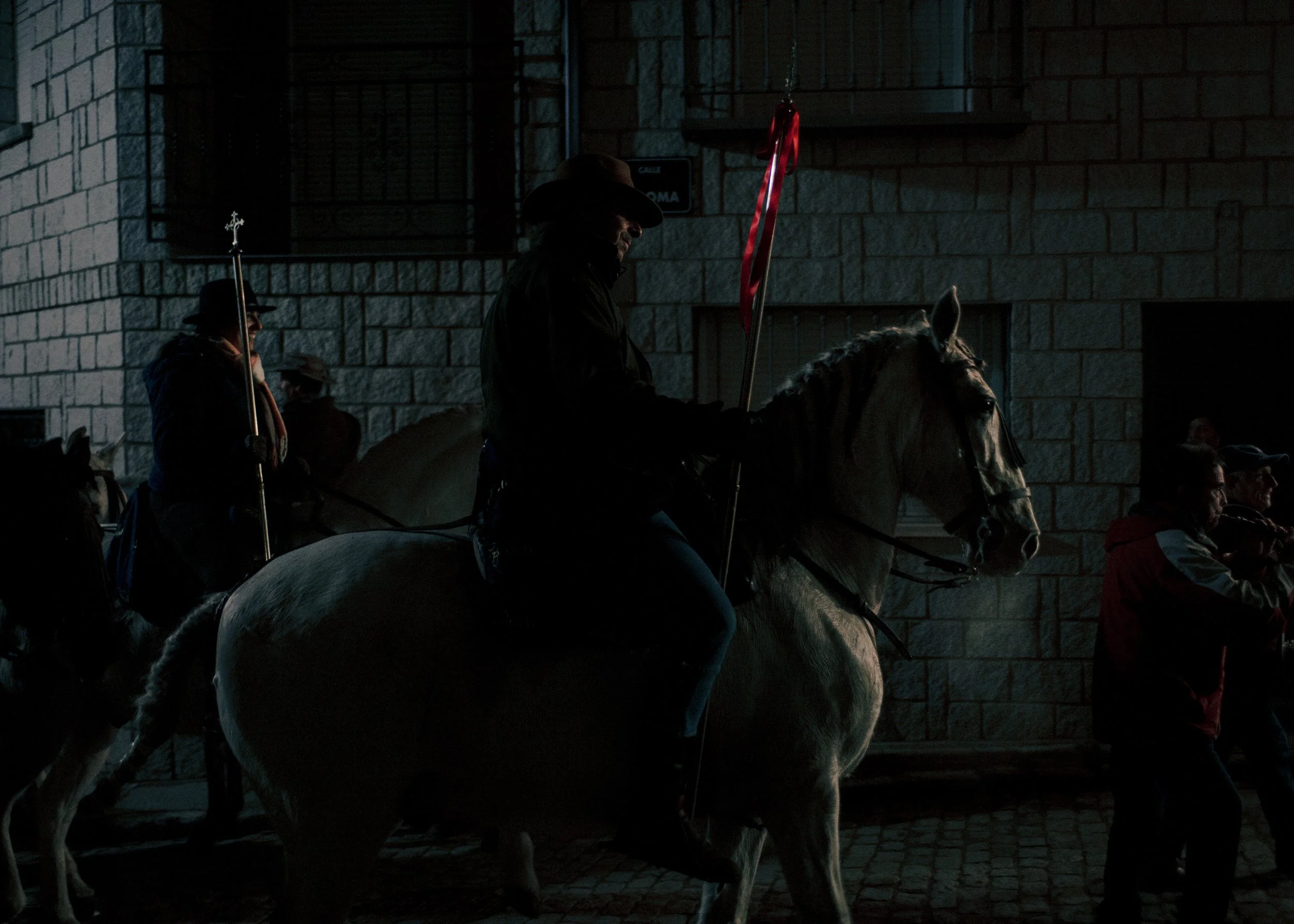 Las Luminarias, San Bartolomé de Pinares, Spain, January 16 2026. Purification of horses, ritual honouring st Antony the Abb Horses are carefully prepared by their riders to safely leap through bonfires, a tradition meant to purify and protect them.