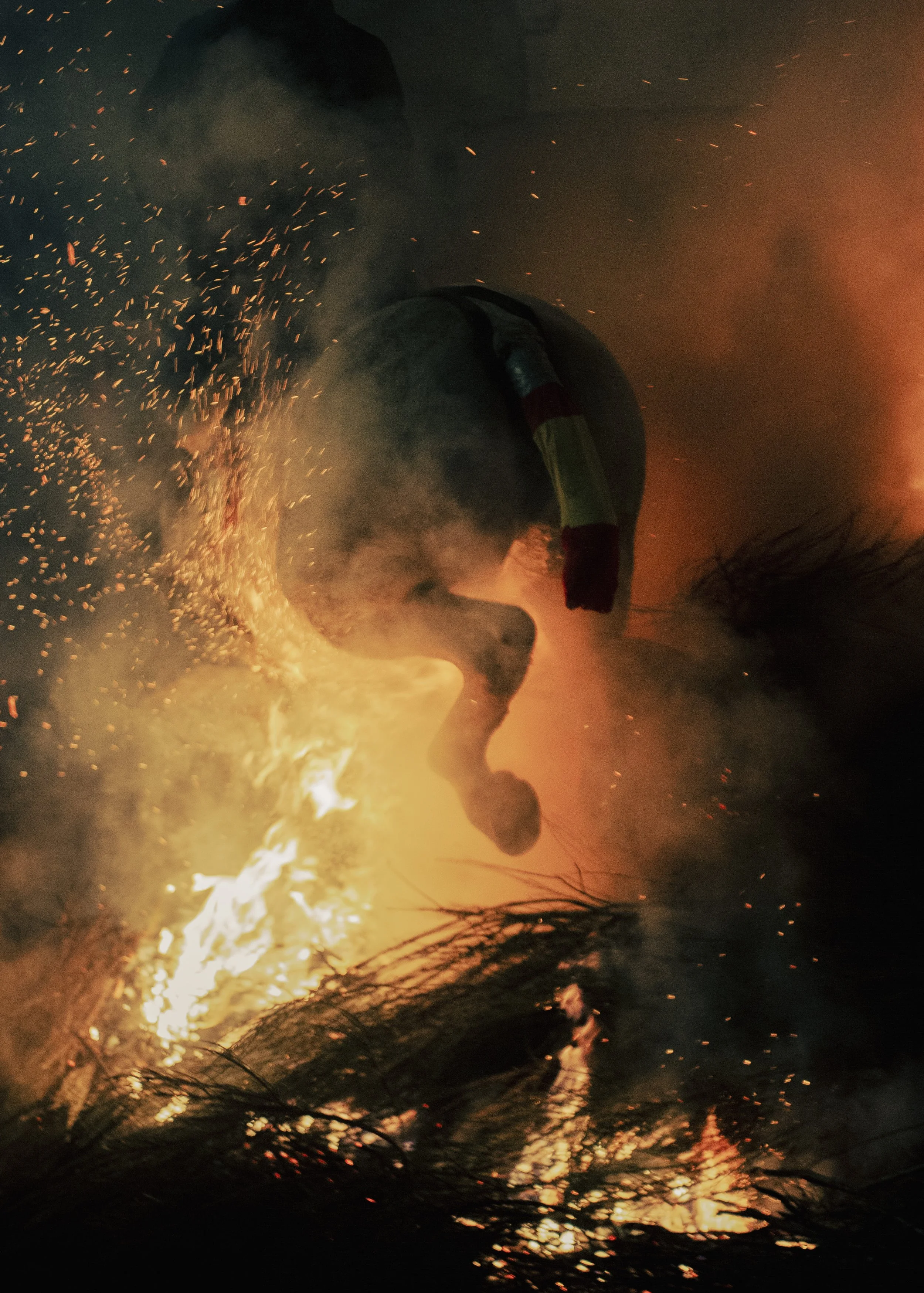 Las Luminarias, San Bartolomé de Pinares, Spain, January 16 2026. Purification of horses, ritual honouring st Antony the Abbot. Horses are prepared by their riders to safely leap through bonfires, a tradition meant to purify and protect them.