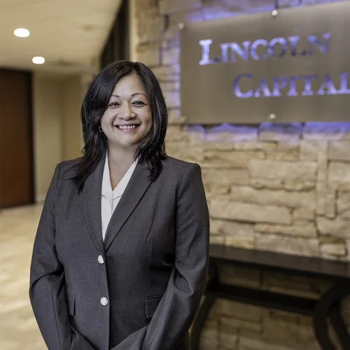 Janet ChungControllerView Bio