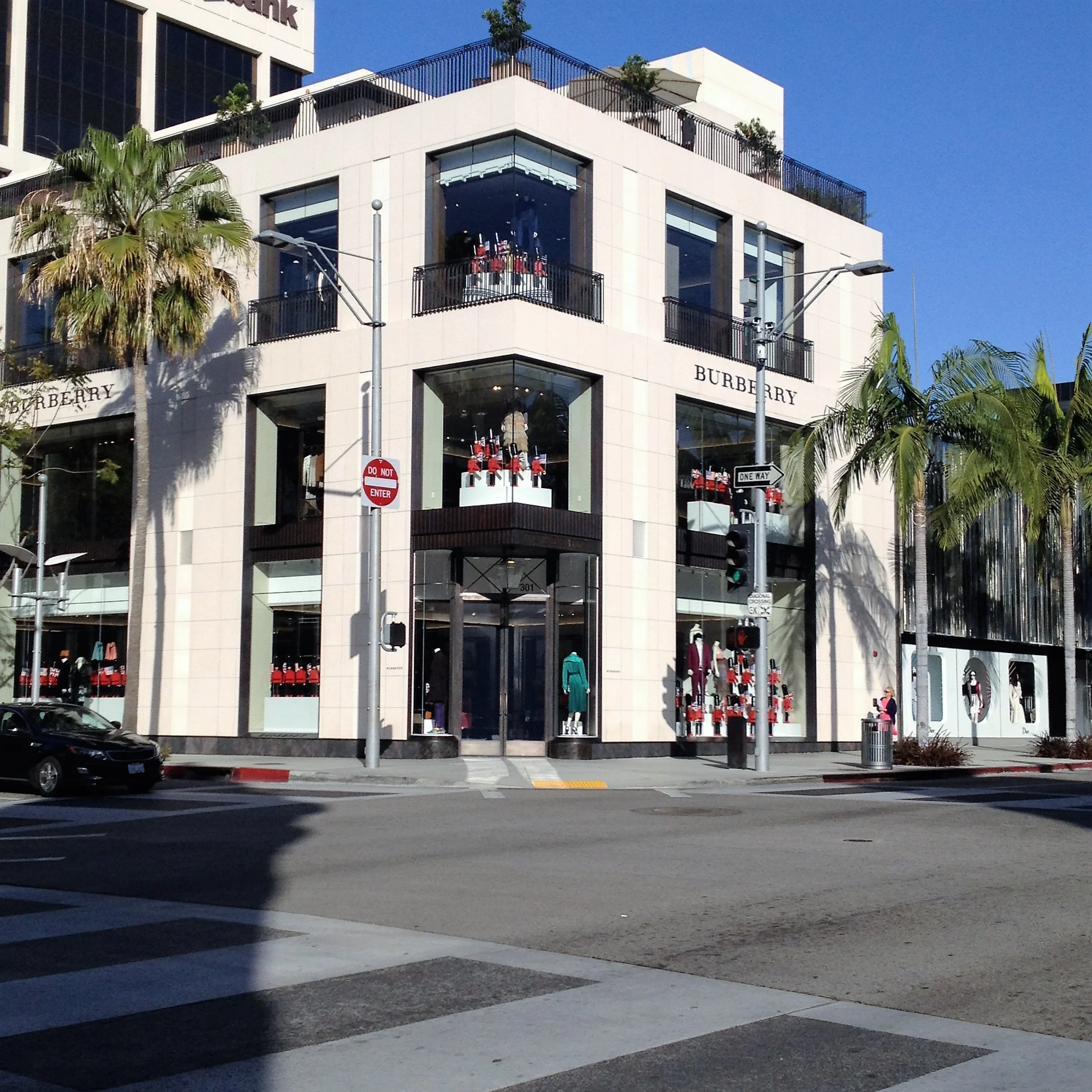 rodeo drive burberry