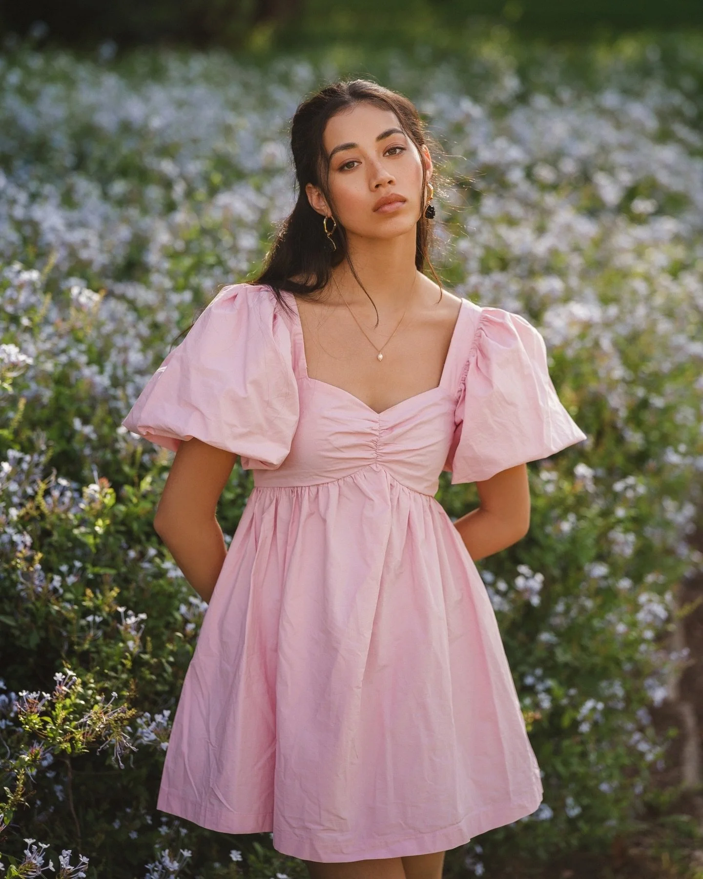 I have a YouTube video on how to take dreamy photos 💭 link in my bio to watch! Edited these with my Earthy Lightroom Preset Pack @digitalfilmactions