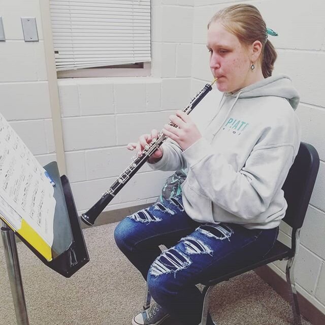 Learning some Marcello today!
.
.
.
@abfdreamers #Oboe #oboist #foxoboe @foxdoublereeds #woodwind #doublereed #oboeyoudidnt #oboethang #oboepower