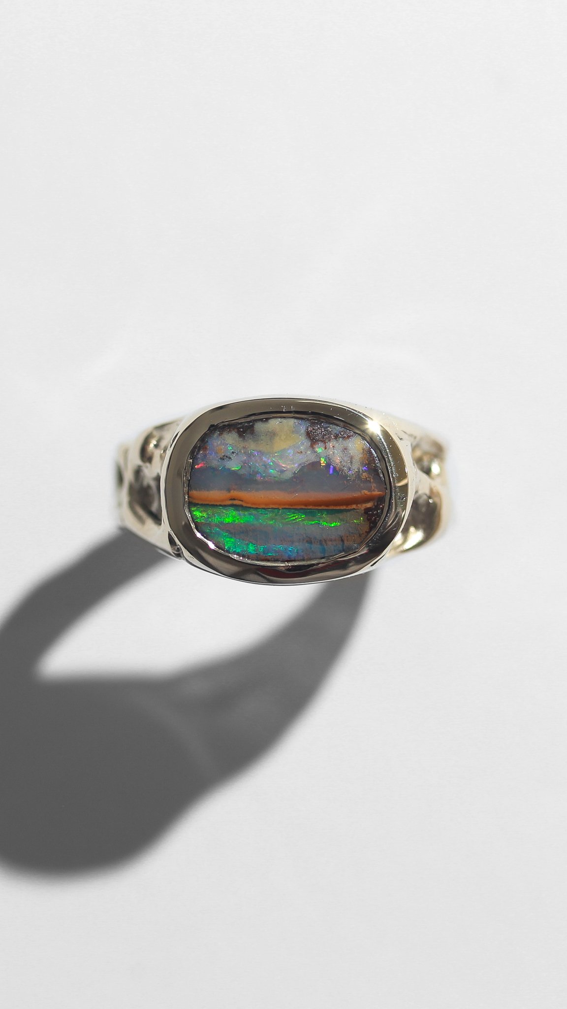 Sunset Signet in Gold