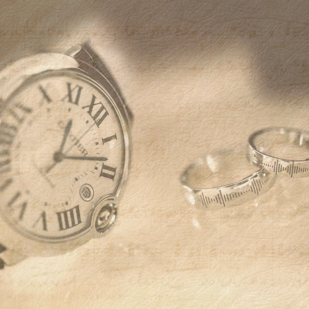 Jewellery, Watches and Glasses in 12 Tones