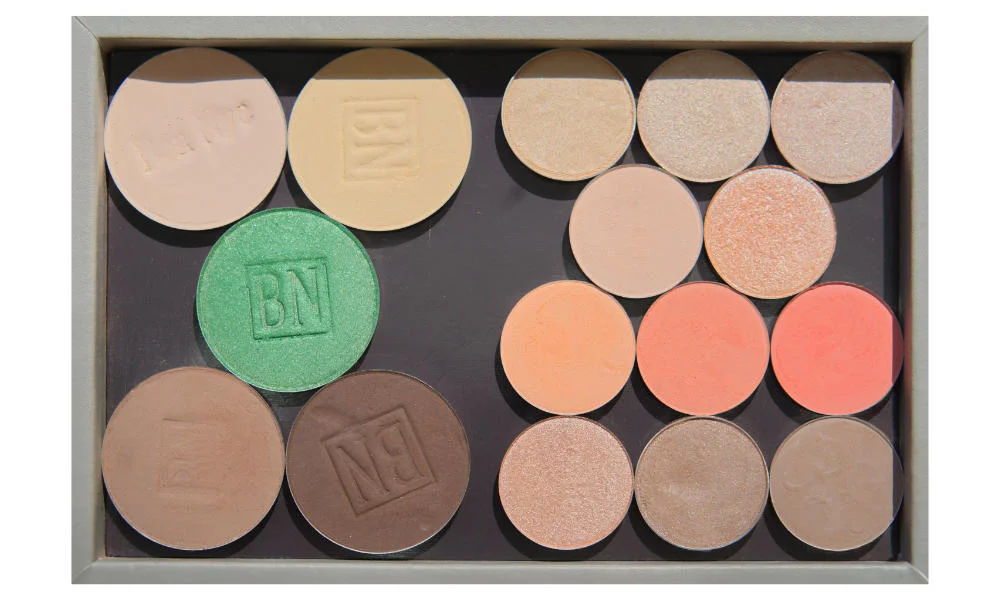 Freestyle palette from Salt New York in French Grey , also available in Black Large pans: Top row: Shell , Banana Middle row: Mermaid Green Bottom row: Taupe , Mink Stole Small pans: 1st row: Rapunzel , Let Me Explain , Shimma Shimma 2nd row: Hear Me Out , Ready Or Yacht 3rd row: Issues , Lay Low , Wait For It 4th row:: Ringer , Hipster , Chestnut-Napped Apalis