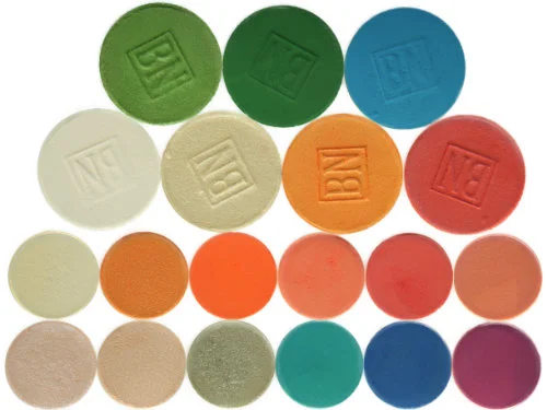 Top row: Chartreuse, Shamrock, Bahama Blue 2nd row: Vanilla, Iced Gold, Tangerine, Persimmon 3rd row: Blowfish, Chauffeur, Bratty, Summer Lovin, Making Moves, Heavy Glam Bottom row: Liar Liar, I’m Peachless, Bashful, Formation, Backstage, 143