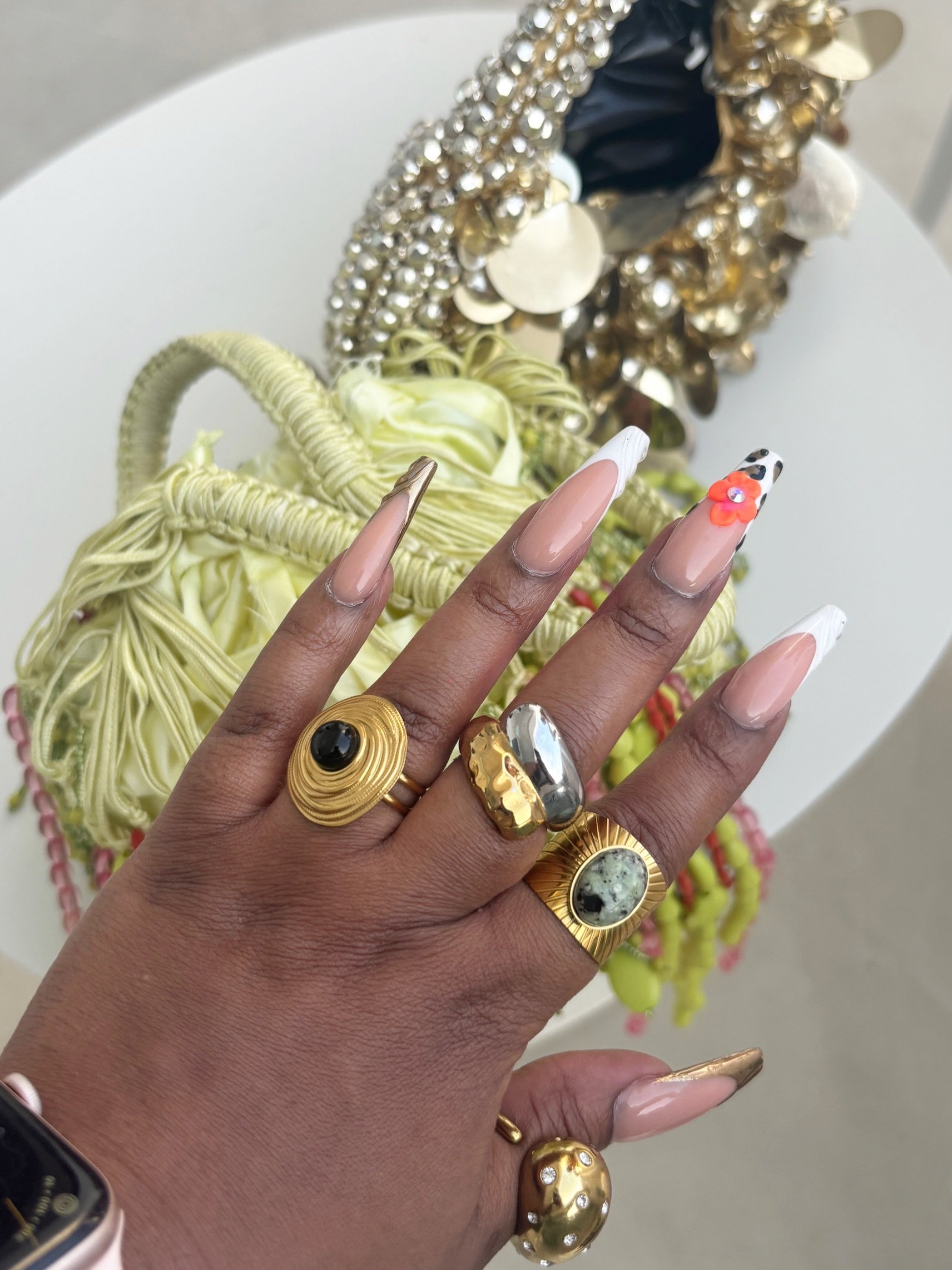 Summer essential&rsquo;s water resistant jewellery ✨

rings
gold jewellery
ring stacking