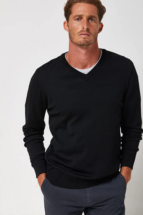 Toorallie — Fine Vee Neck Jumper (Sty. 851) black