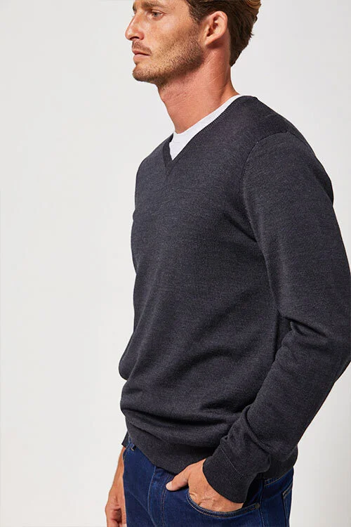 Toorallie — Fine Vee Neck Jumper (Sty. 851) charcoal