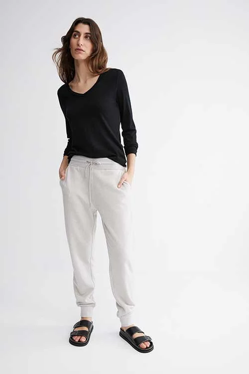 Toorallie-vee-neck-tee-merino-wool-black.jpg