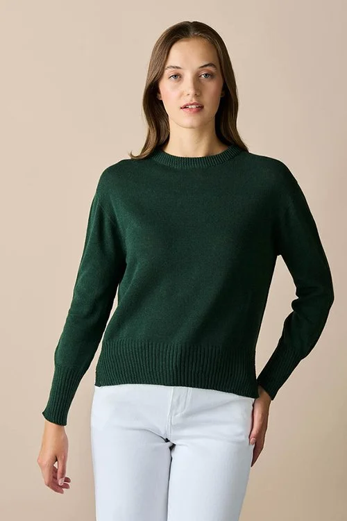 Basil (dark green) colour variant in the uimi knitwear Edith Jumper made from Egyptian Cotton + cashmere