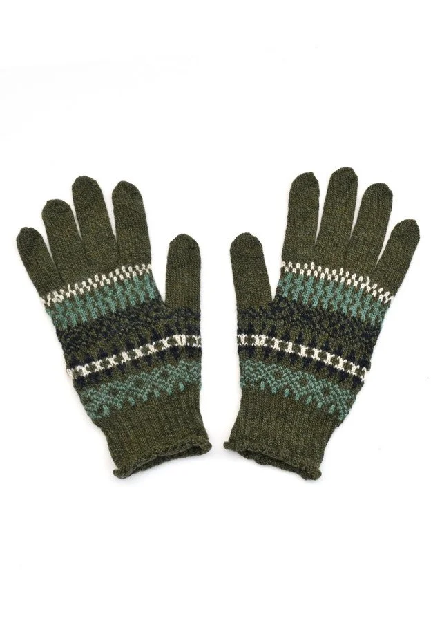 Moss green colourway variant in the Astrid Gloves, with fairisle pattering, from uimi knitwear