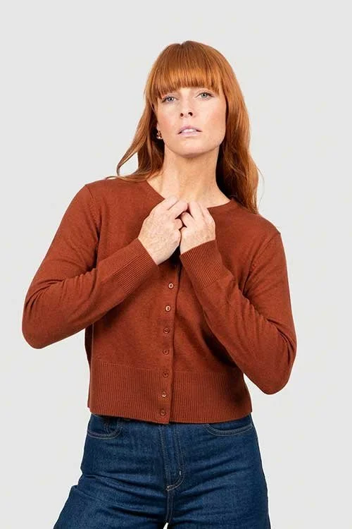 bridge-and-lord-marnie-cardigan-cognac.jpg