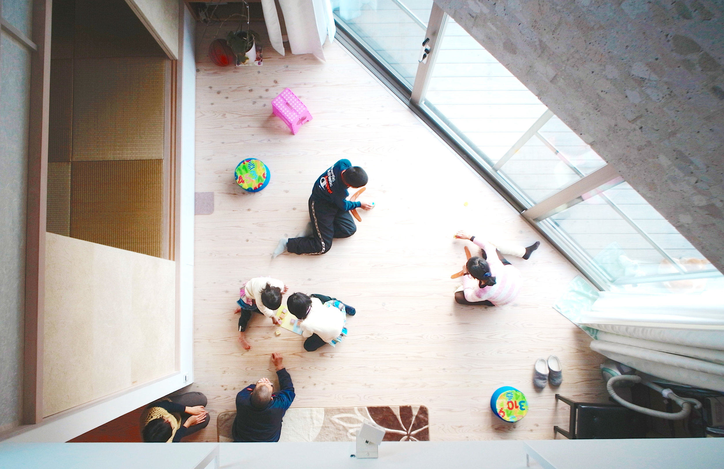 life-scene2.jpg