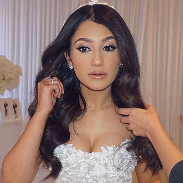 Congratulations to my beautiful bride Danya 👰🏻 Hair @hairxrara // Swipe right for more photos from the bridal party ✨Favourite lip combo right now: @makeuprevolution I heart Multi Nude Liner with @maccosmeticsaustralia Half n Half &amp; Honeylove L