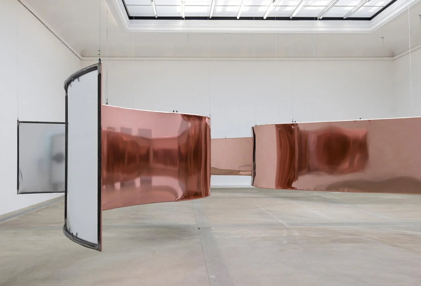 Hannah Perry - Rage Fluids ©Markus Krottendorfer | Somerset House: GUSH