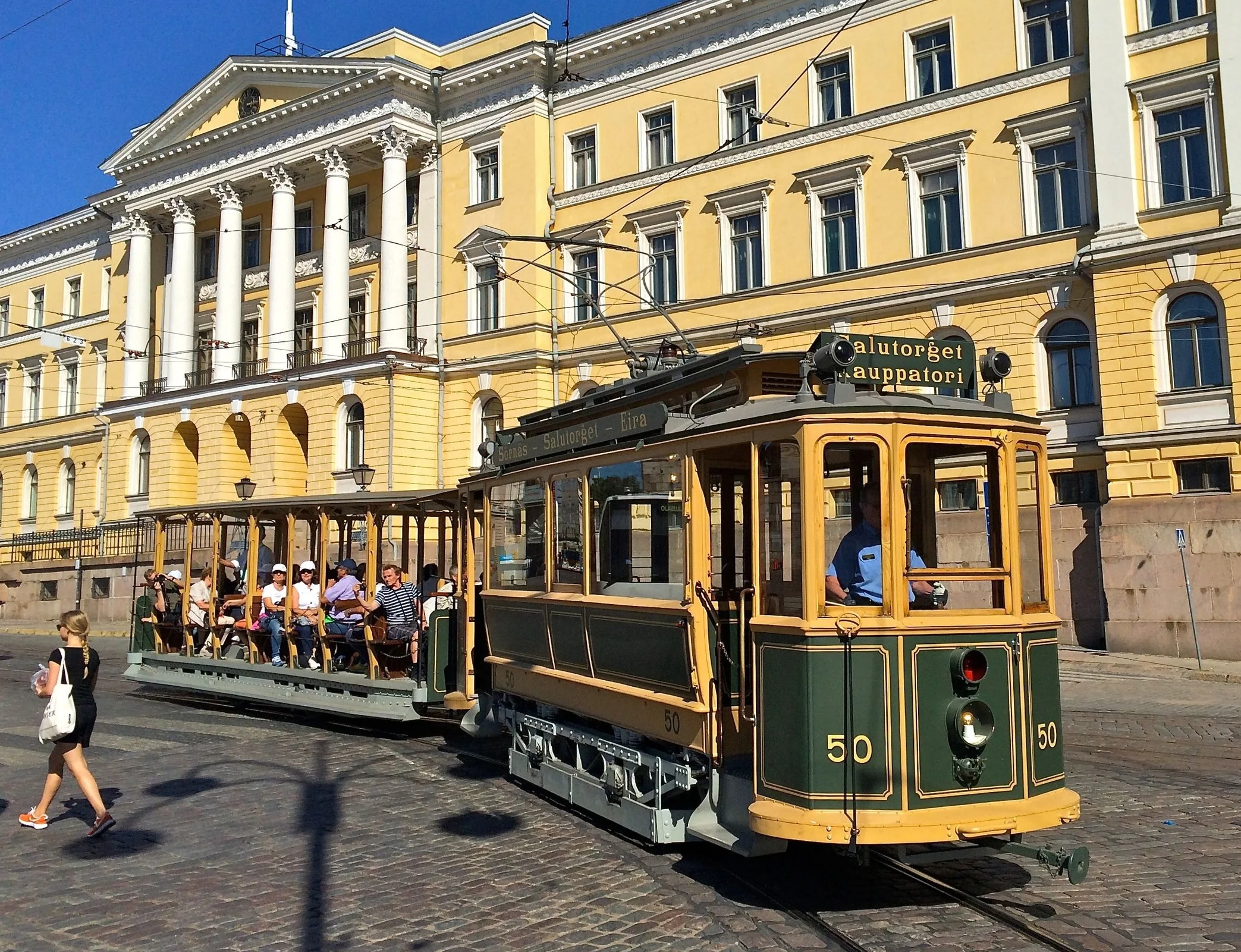 Museoratikka kesäliikenteessä Helsingissä