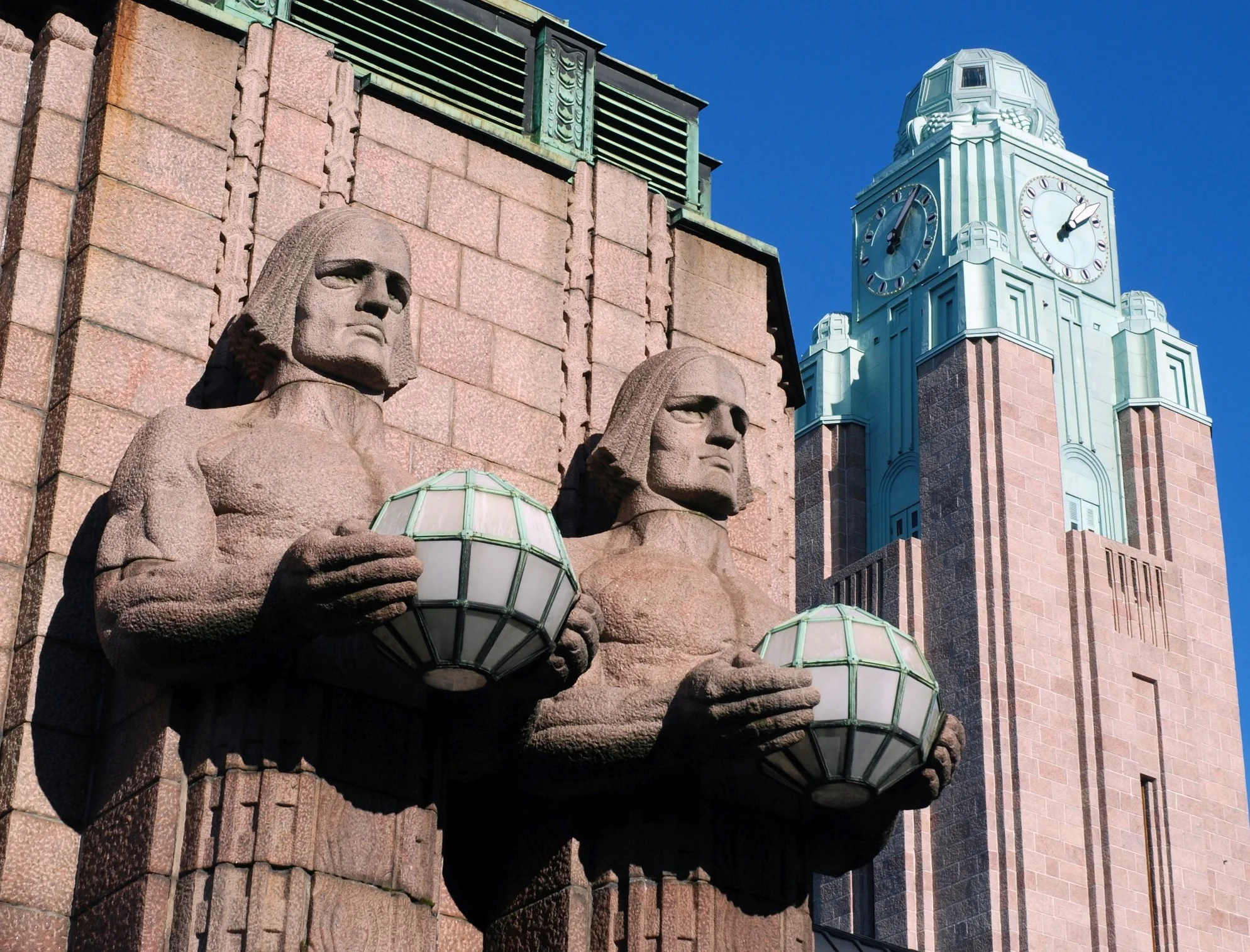 Liittojohtajat: Rautateiden suuri murros on valmisteltava huolellisesti henkilöstön kanssa