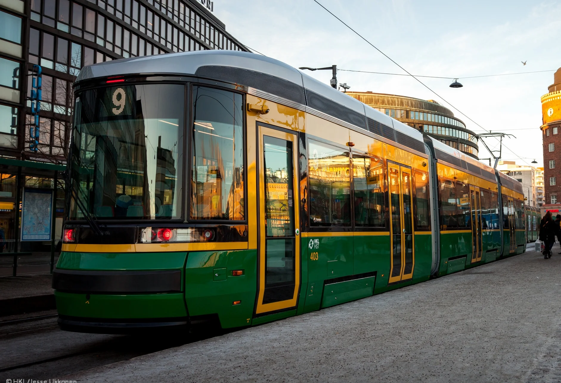 HKL hankkii uusia ratikoita: Koko normaali kalusto esteetön 2020