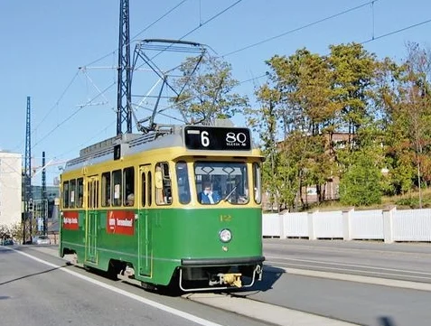 Raitiovaunujen uusiokäyttö kiinnostaa liki sataa hakijaa