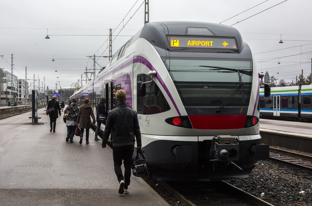 HSL ja VR selvittävät: Onko lähijuna turvallinen?